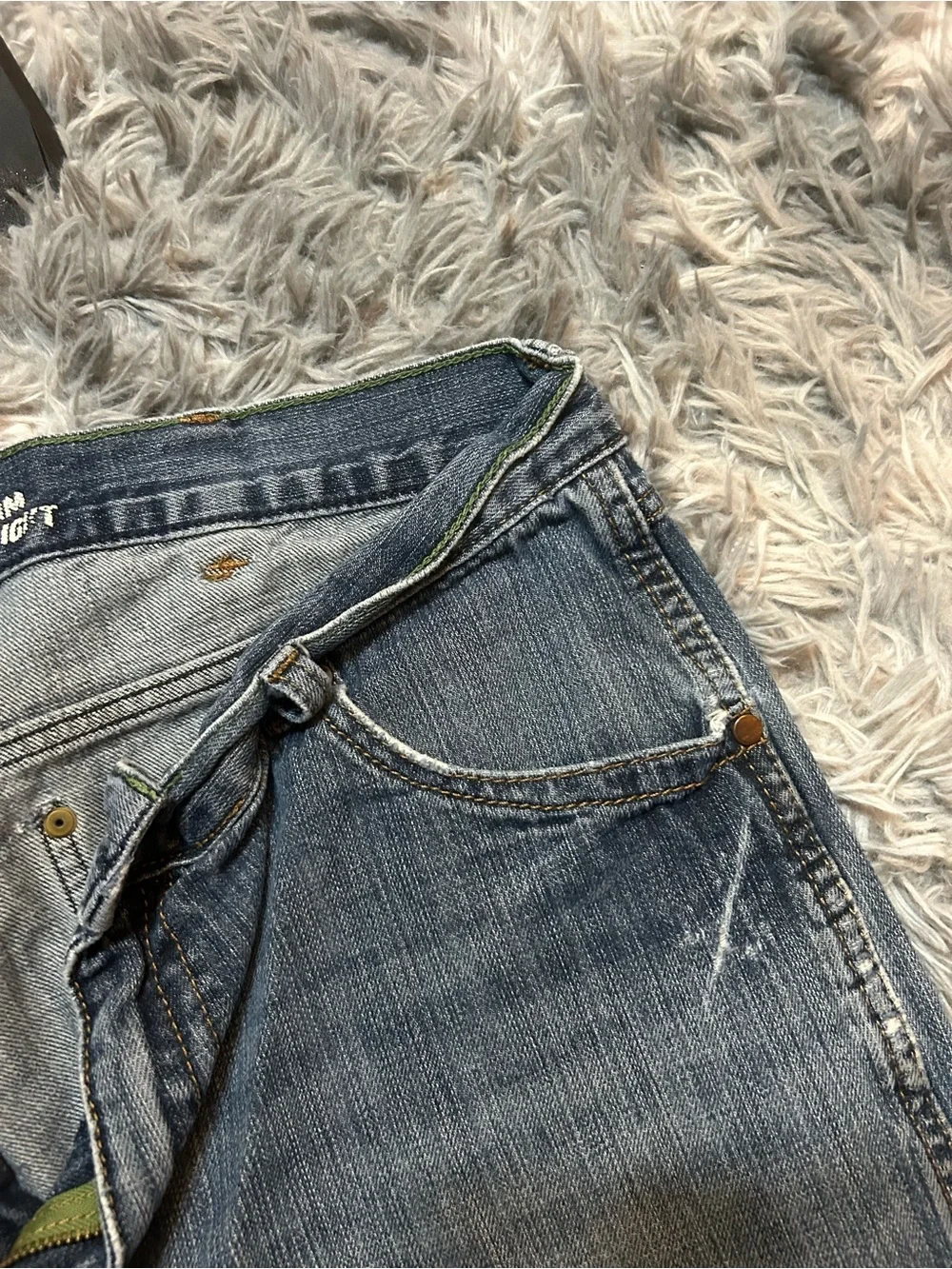 Men's Slim Straight Distressed Blue Jeans
